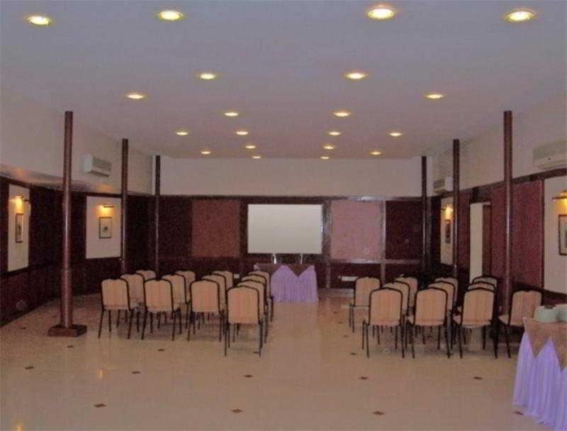Comfort Inn Sunset Ahmedabad Einrichtungen foto