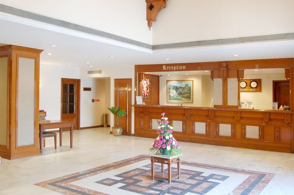 Comfort Inn Sunset Ahmedabad Exterior foto