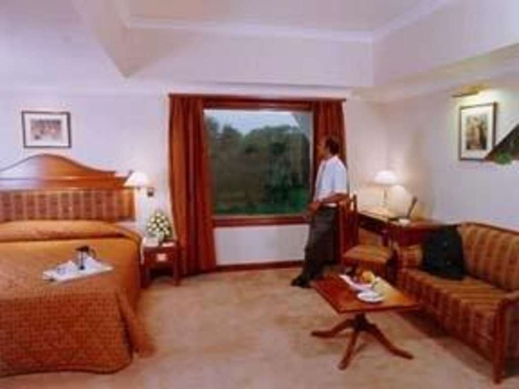 Comfort Inn Sunset Ahmedabad Zimmer foto