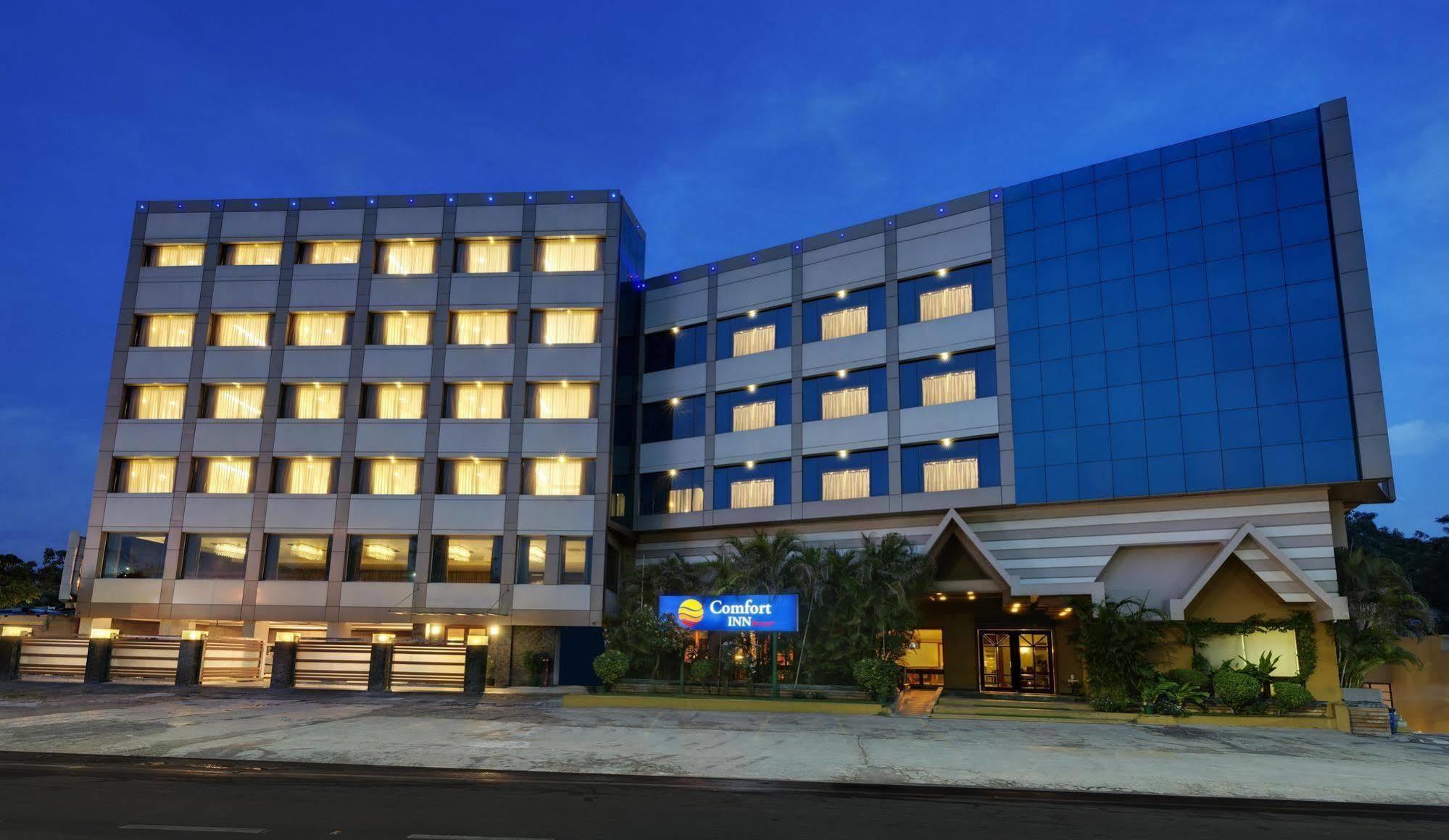 Comfort Inn Sunset Ahmedabad Exterior foto